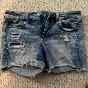 American Eagle shorts super stretch